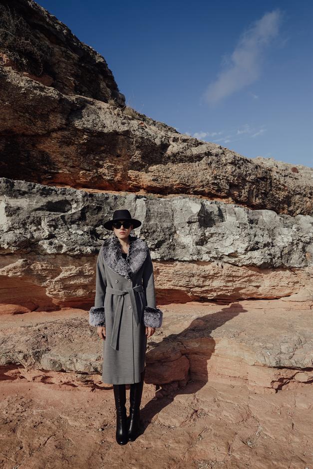 Fur-Lined Double-Breasted Mid-Length Coat with Detachable Collar and Sleeves GREY 3043