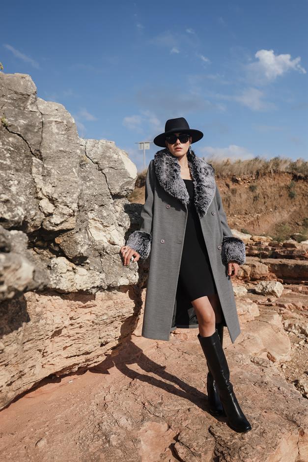 Fur-Lined Double-Breasted Mid-Length Coat with Detachable Collar and Sleeves GREY 3043