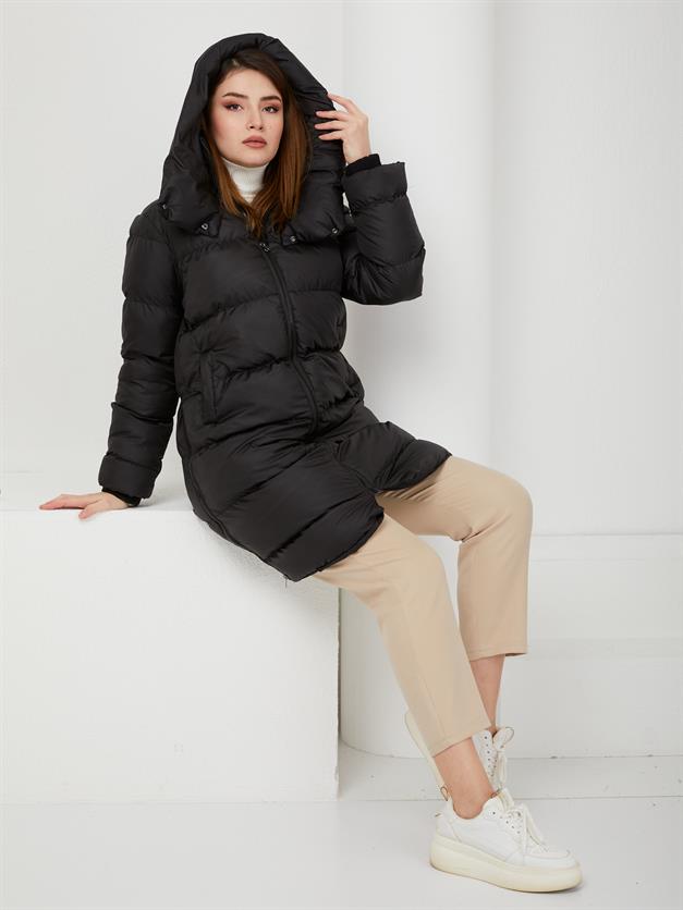 Puffer Jacket with Knitted Collar and Sleeves and Side Zipper BLACK 6298