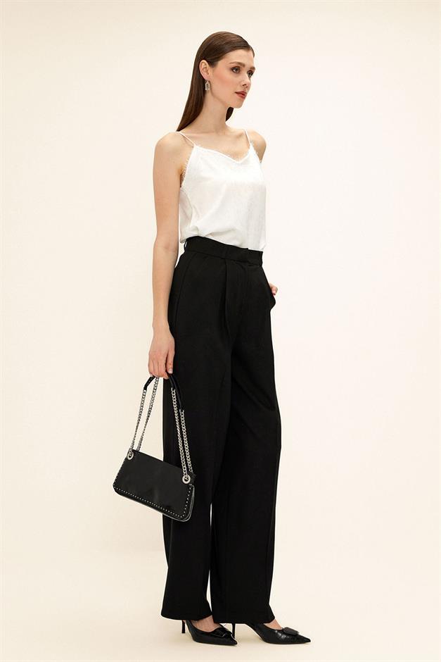 بنطلون بالازو مطوي بخصر مرتفع أسود 7582