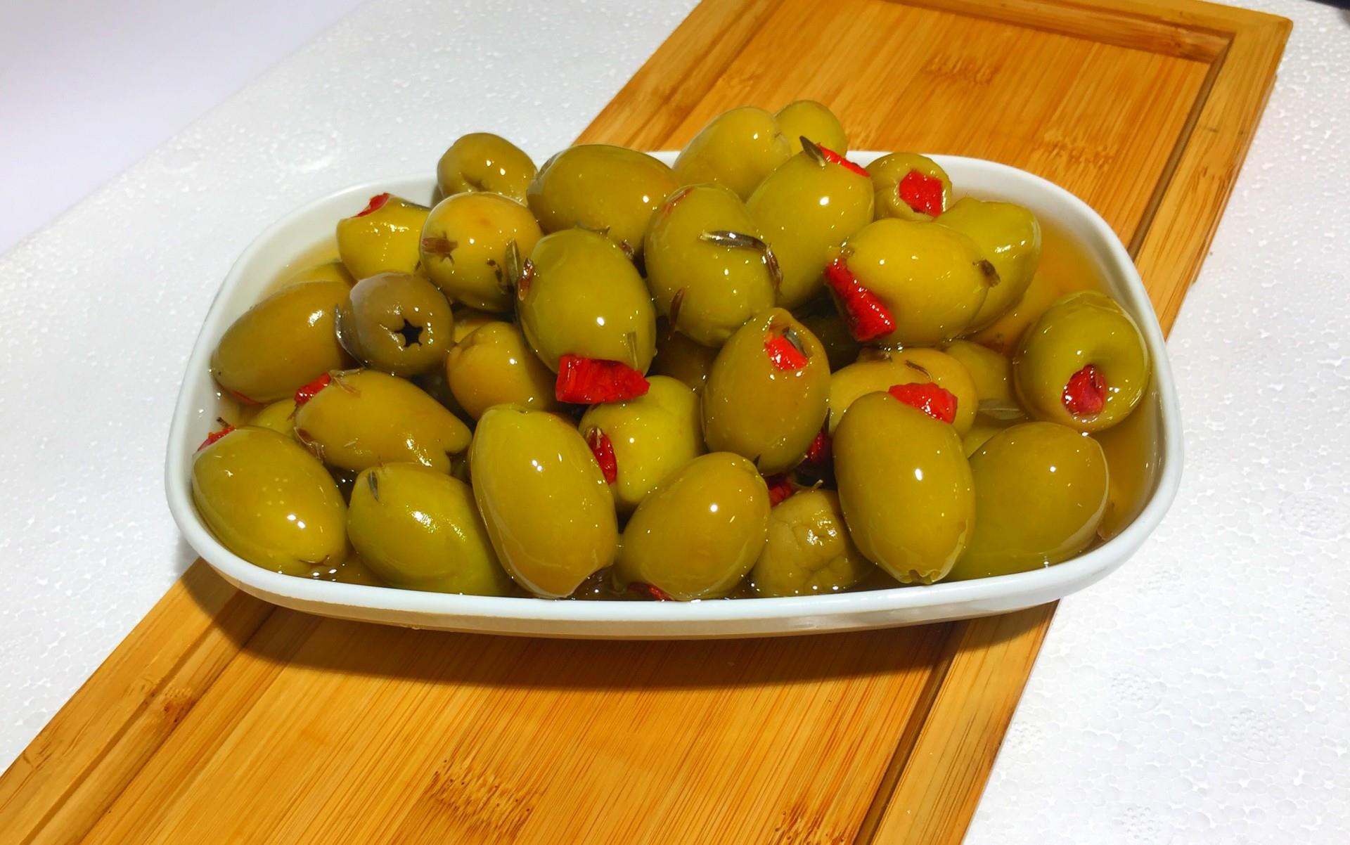 {KARAKOVAN PETEK BALI}