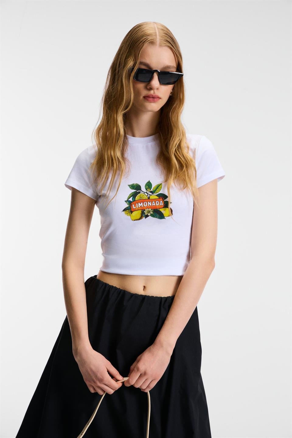 TESSIRA Kadın %100 Pamuk Bisiklet Yaka Baskılı Slim Fit Beyaz T-Shirt