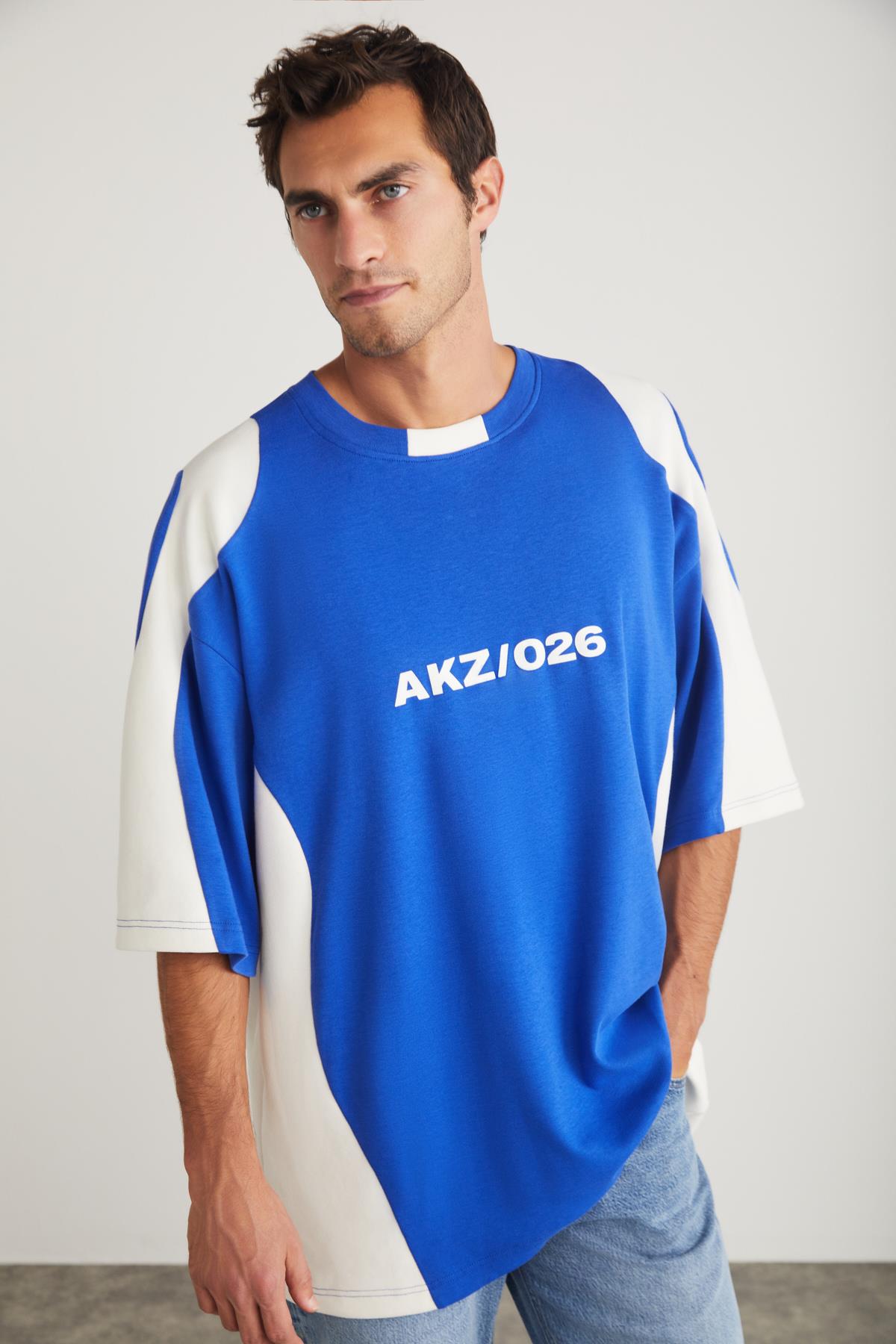 YVES Oversize Mavi Tekli T-Shirt | Grimelange