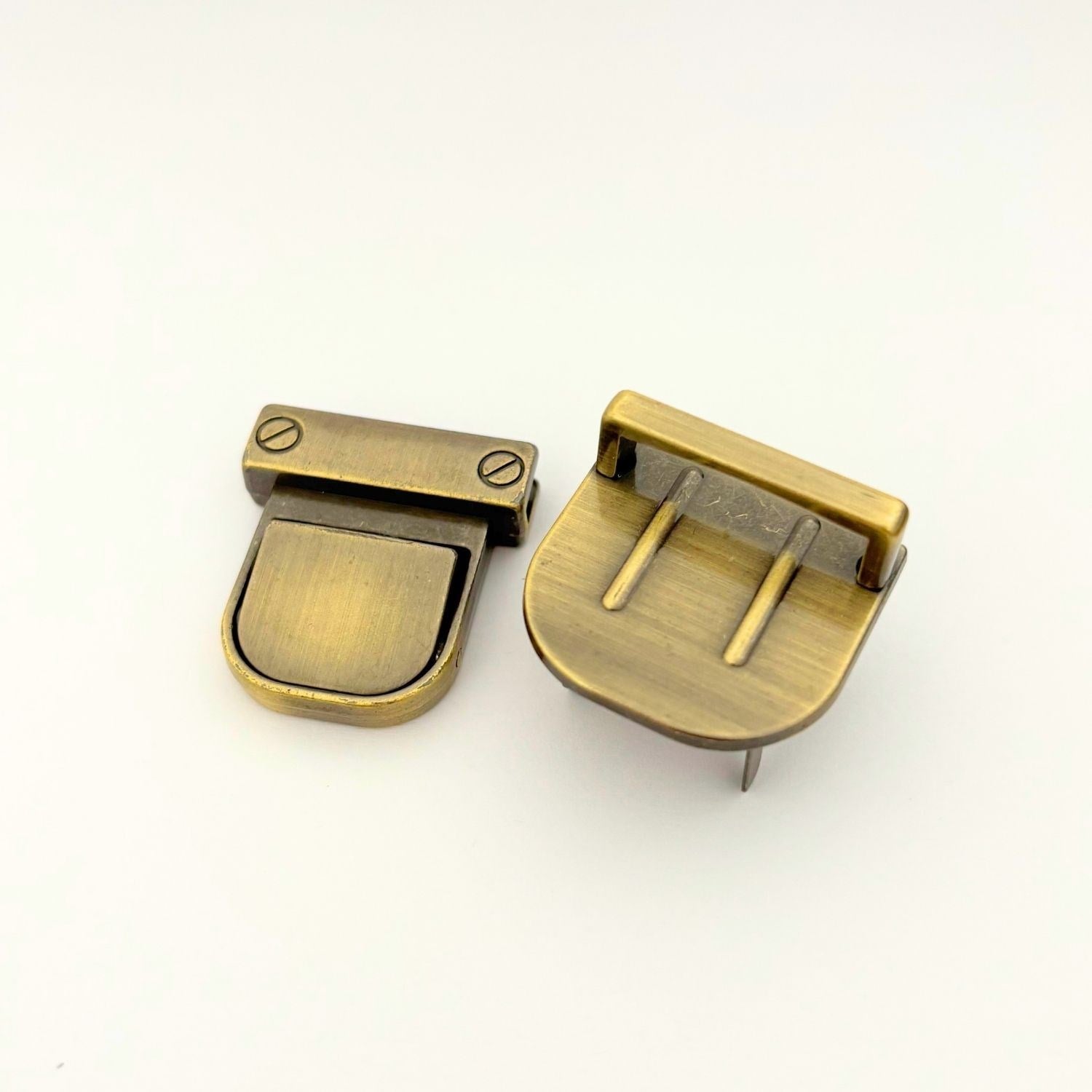 İtmeli Antik Metal Çanta Kilidi 30x35mm, Çanta Aksesuarı 1 Adet