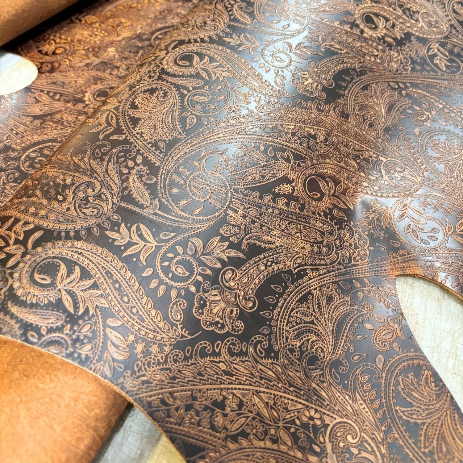 Şal Baskı Desenli Taba Crazy Deri -1.6 mm, Deri Hobi Uğraşı İçin Hakiki Parça Deri 