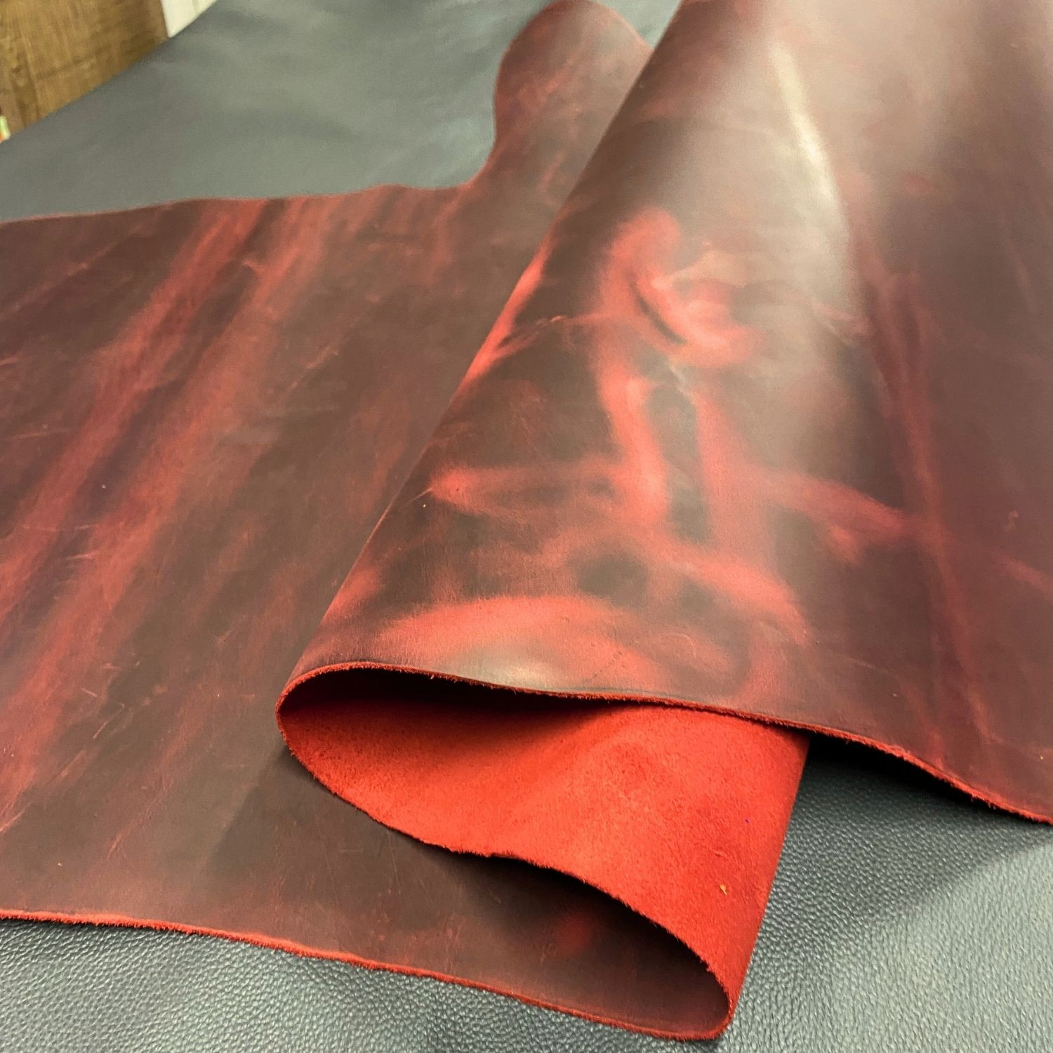 Crazy Deri Kırmızı-1.6 mm, Deri Hobi Uğraşı İçin Hakiki Parça Deri 