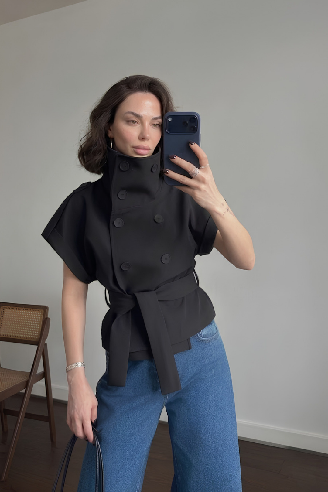 Dik Yaka Kısa Kollu Kuşaklı Kısa Trençkot HF504362