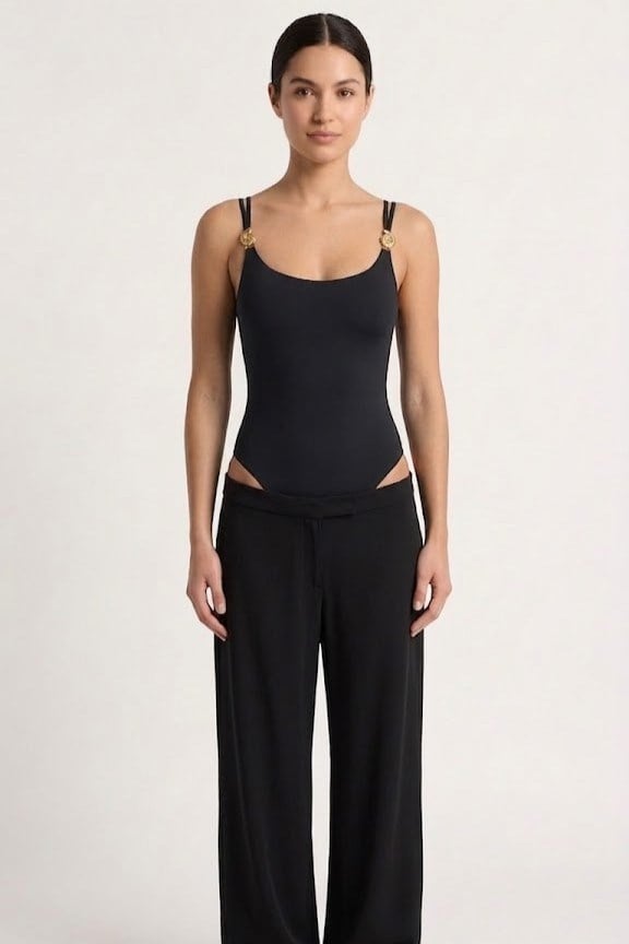 Toka Detaylı Çift İp Askılı Bluz QZ01941