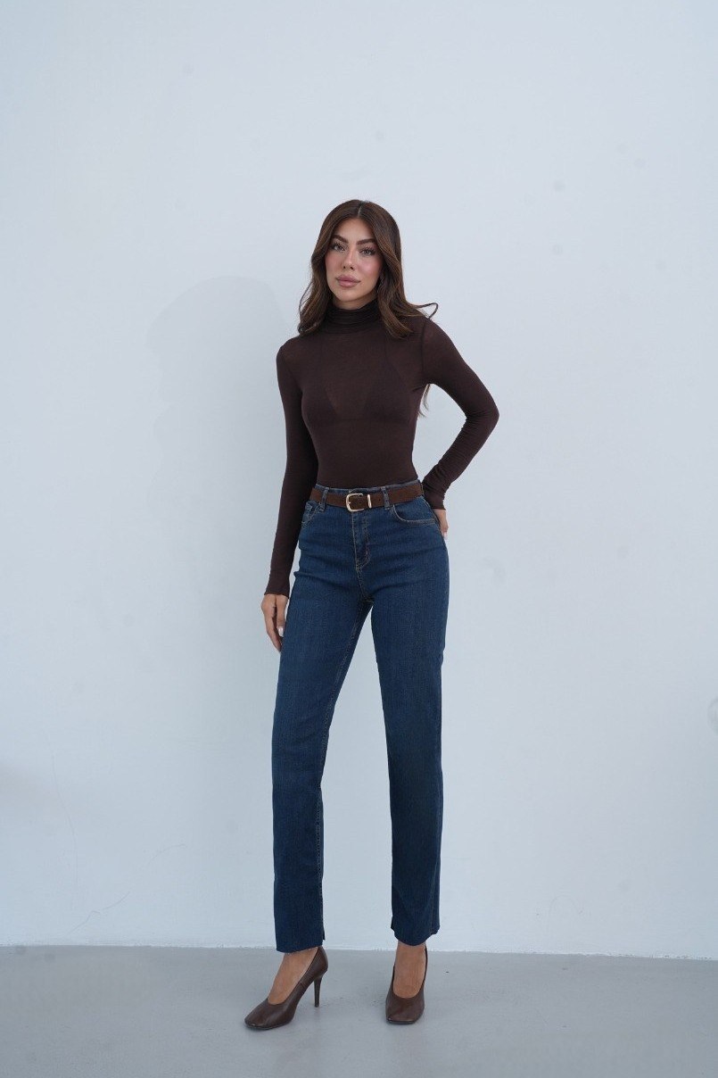 Kemer Detaylı Straight Cut Jean LC7977