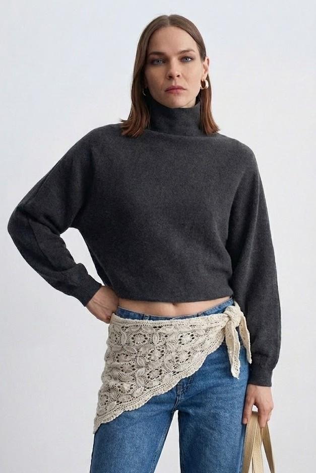 Yün Karışımlı Dik Yaka Yarasa Kol Kazak DL10849