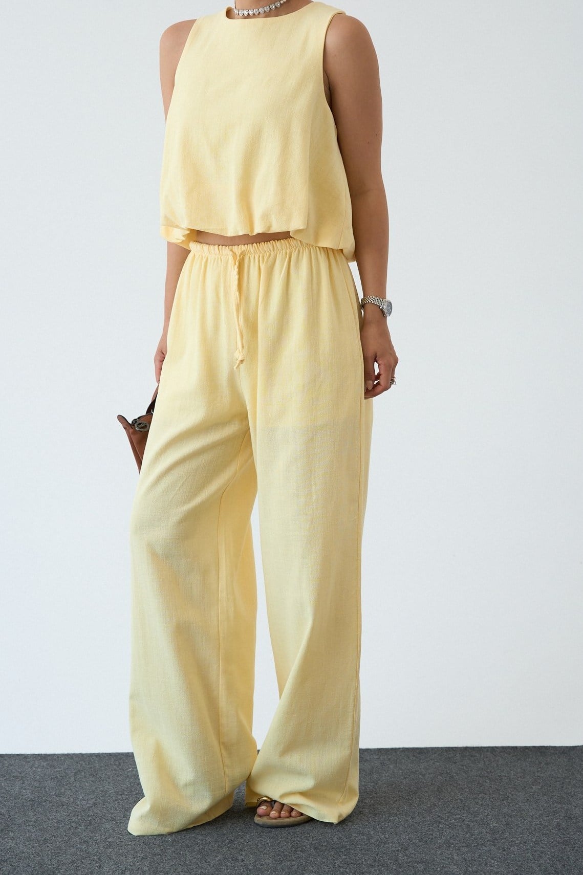 Sıfır Kol Keten Crop Pantolon Takım QS251003