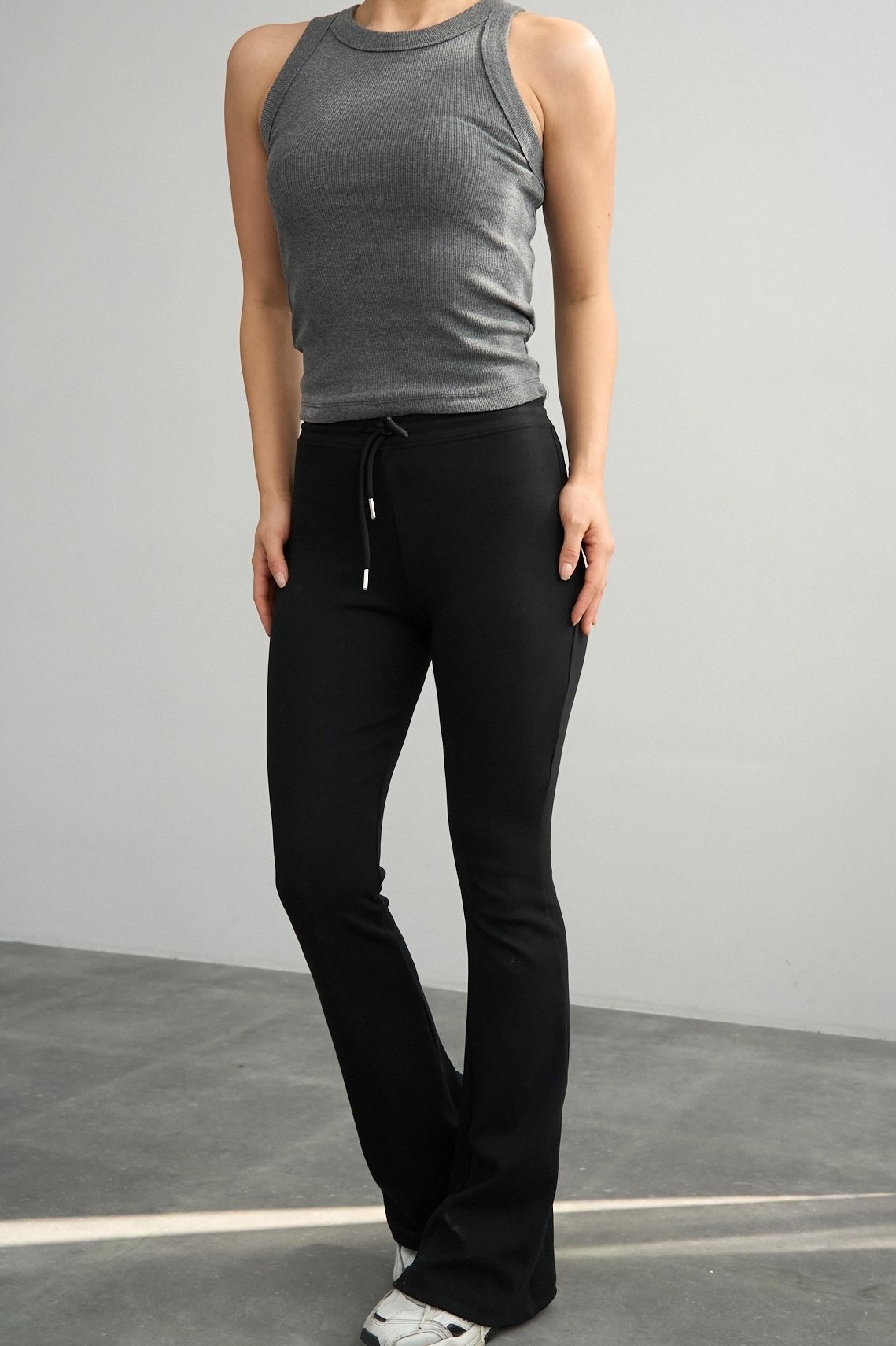 İspanyol Paça Beli Bağlamalı Pantolon QS261006