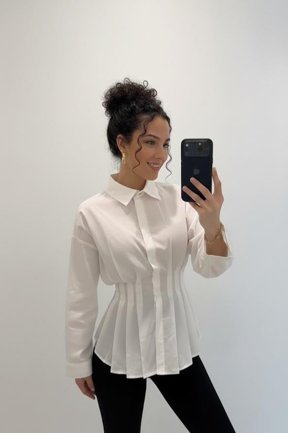 Yakası Aksesuarlı Bel Detaylı Gömlek QZ01813