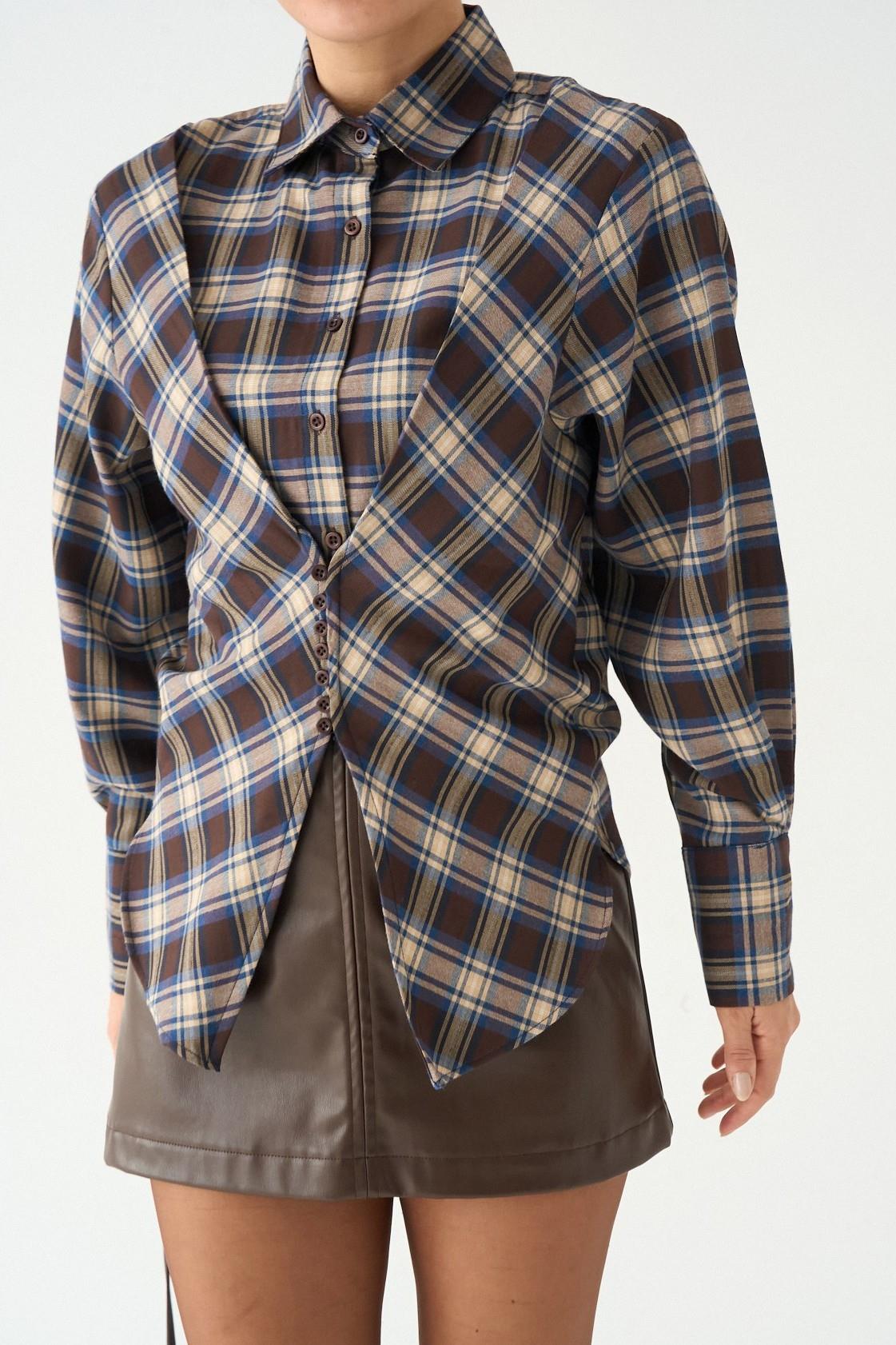 Asimetrik Kesim Düğme Detaylı Ekose Gömlek QS251071