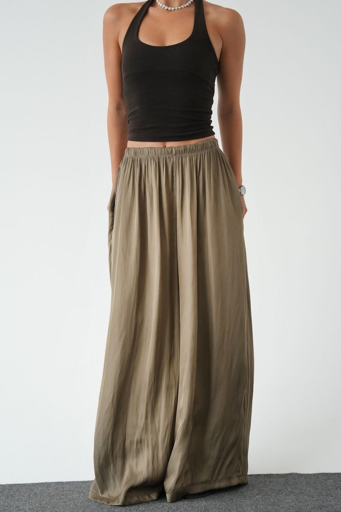 Beli Lastikli Dökümlü Saten Pantolon QS261054