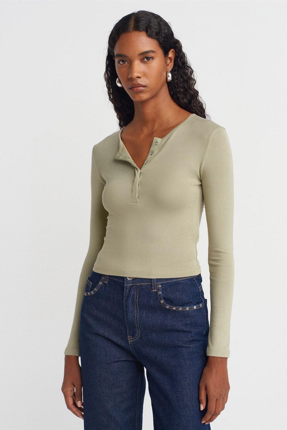 Uzun Kollu Çıtçıt Düğmeli Top DL31442