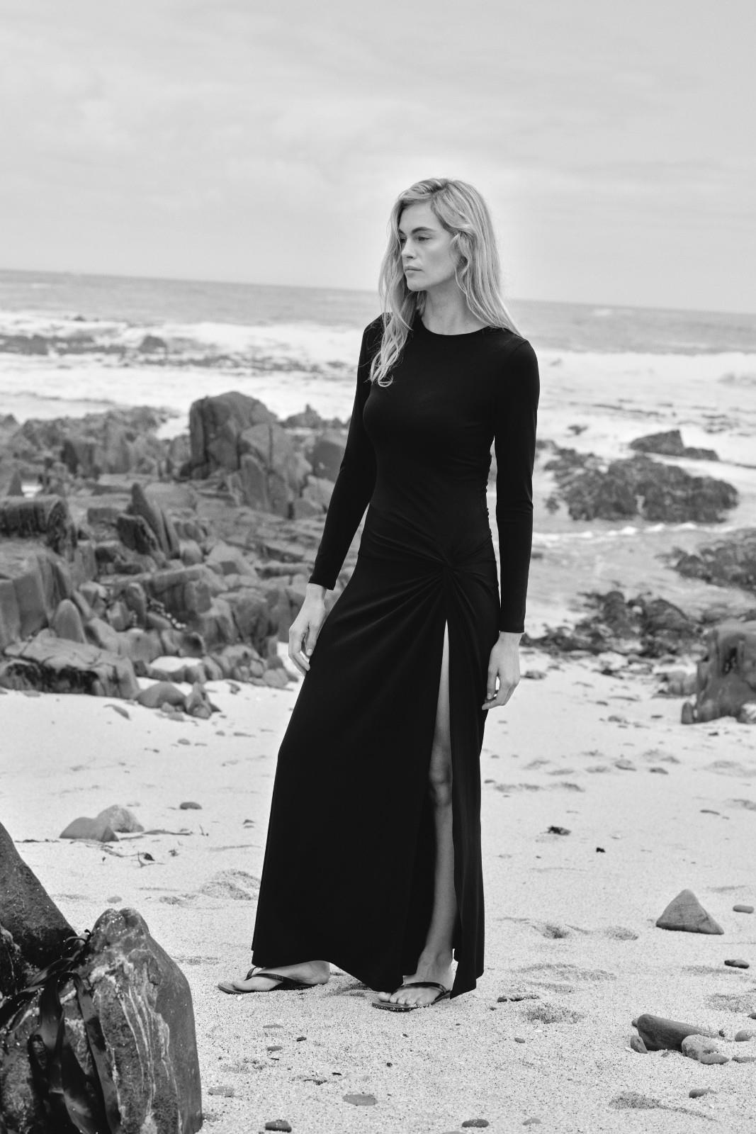 Yırtmaç Detaylı Önü Drapeli Maxi Boy Elbise PY12414