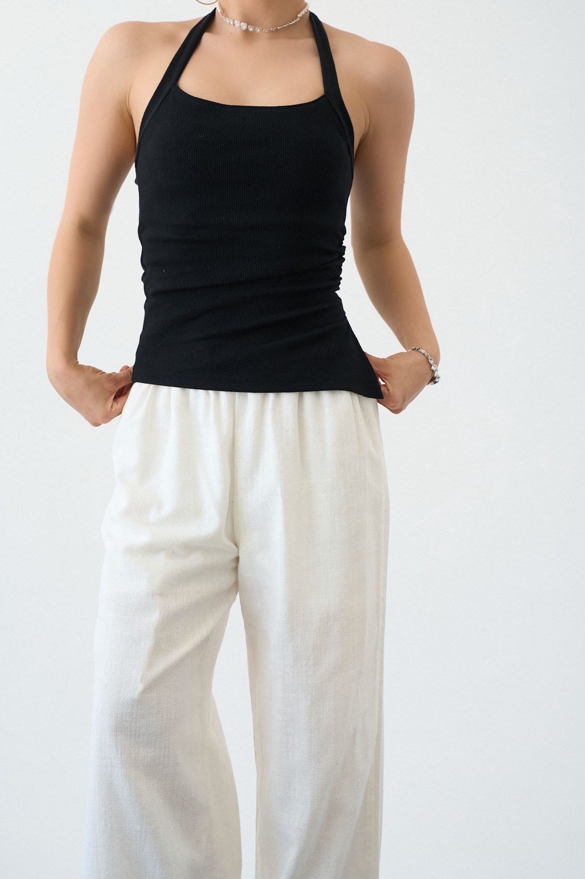 Halter Yaka Yandan Yırtmaçlı Fitilli Atlet QS261042