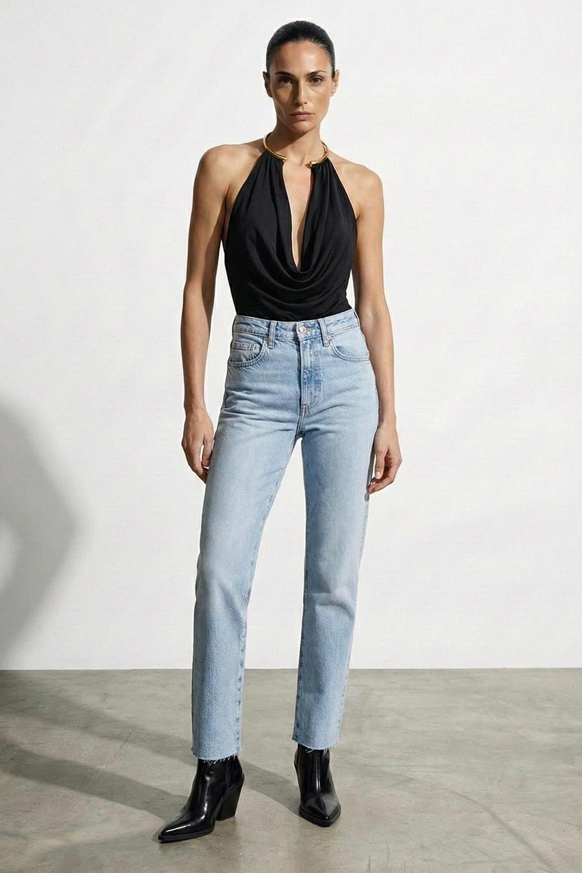 Aksesuar Detaylı Önü Drapeli Bluz QZ01634