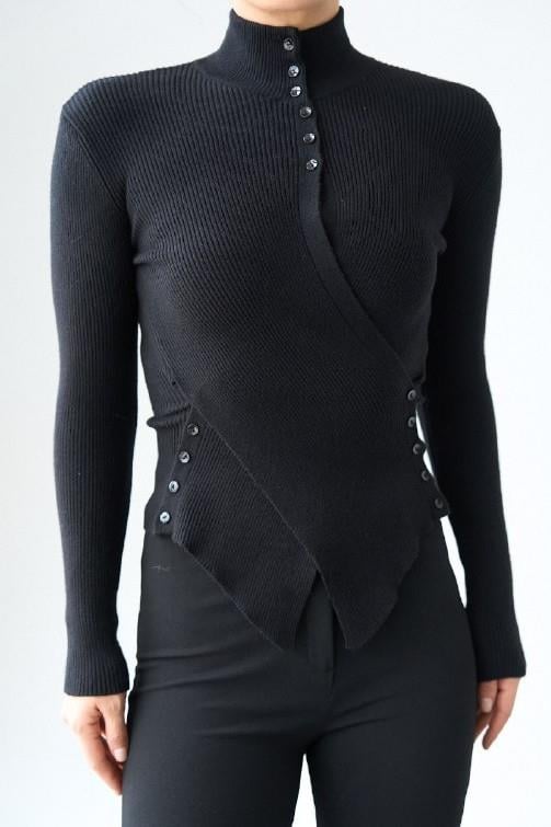 Belden Düğmeli Asimetrik Kesim Triko QS251027