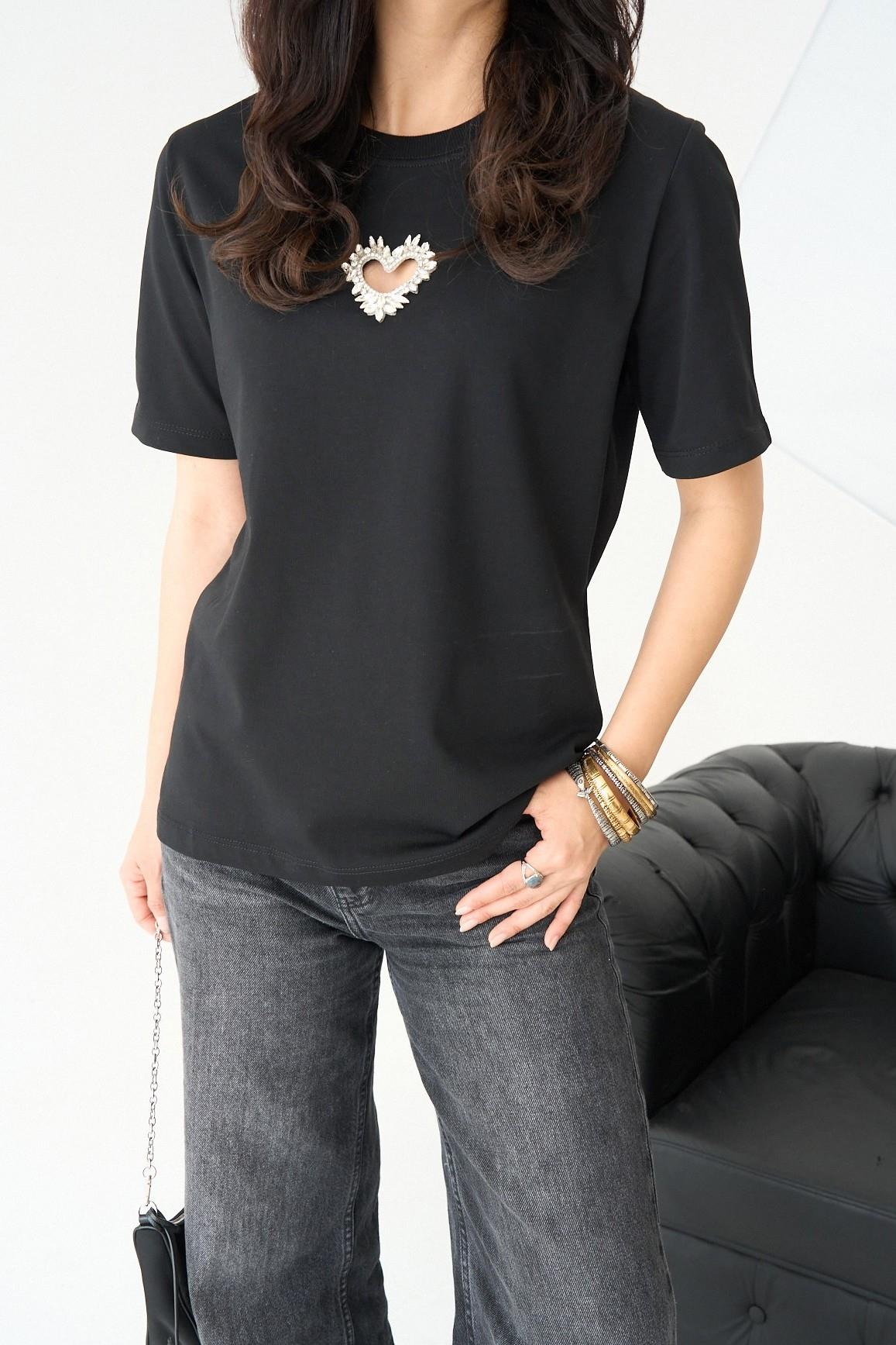 Kalp Detaylı Bisiklet Yaka T-shirt QS251058