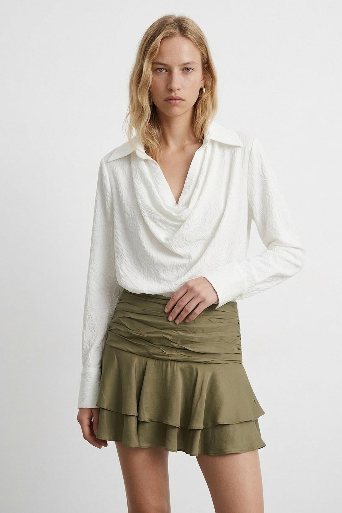 Çizgi Detaylı Önü Drapeli Bluz QZ01799