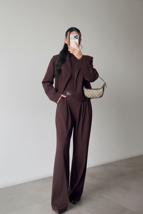 Lastik Detaylı Ceket Aksesuarlı Pantolon Takım PR9689