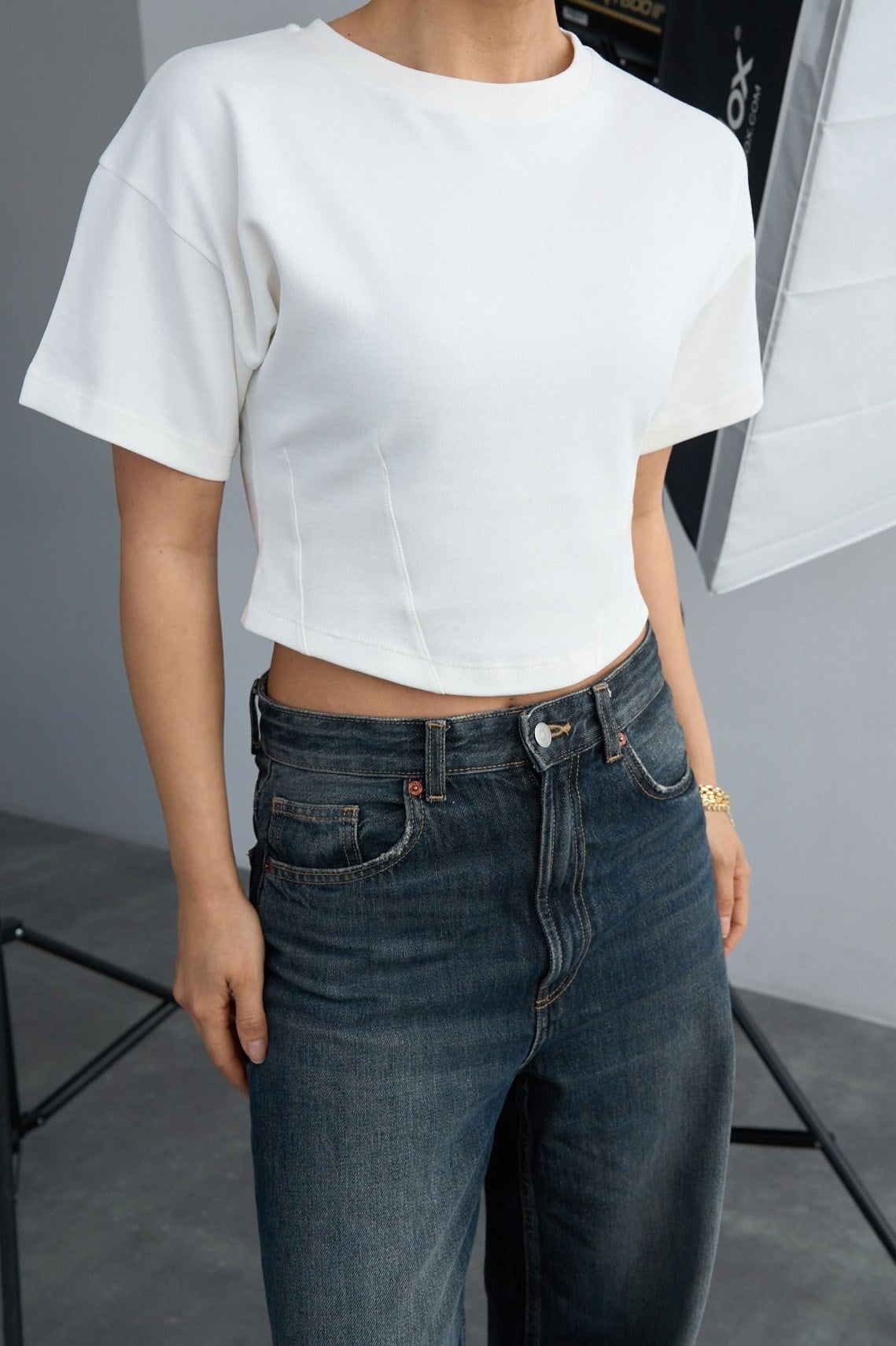 Yanları Pile Detaylı Bisiklet Yaka T-shirt QS261040