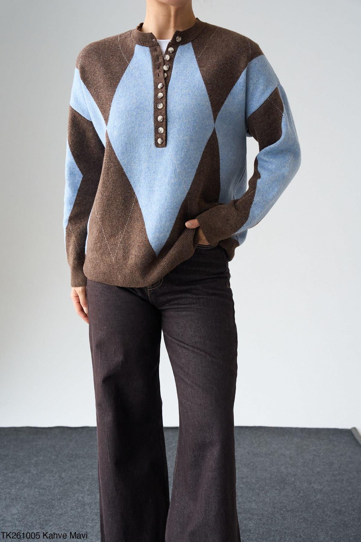 Baklava Desen Düğmeli Kazak QS261005