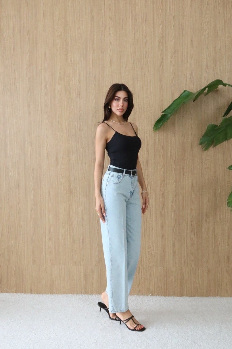 Kemer Detaylı Yüksek Bel Mom Jean LC8273