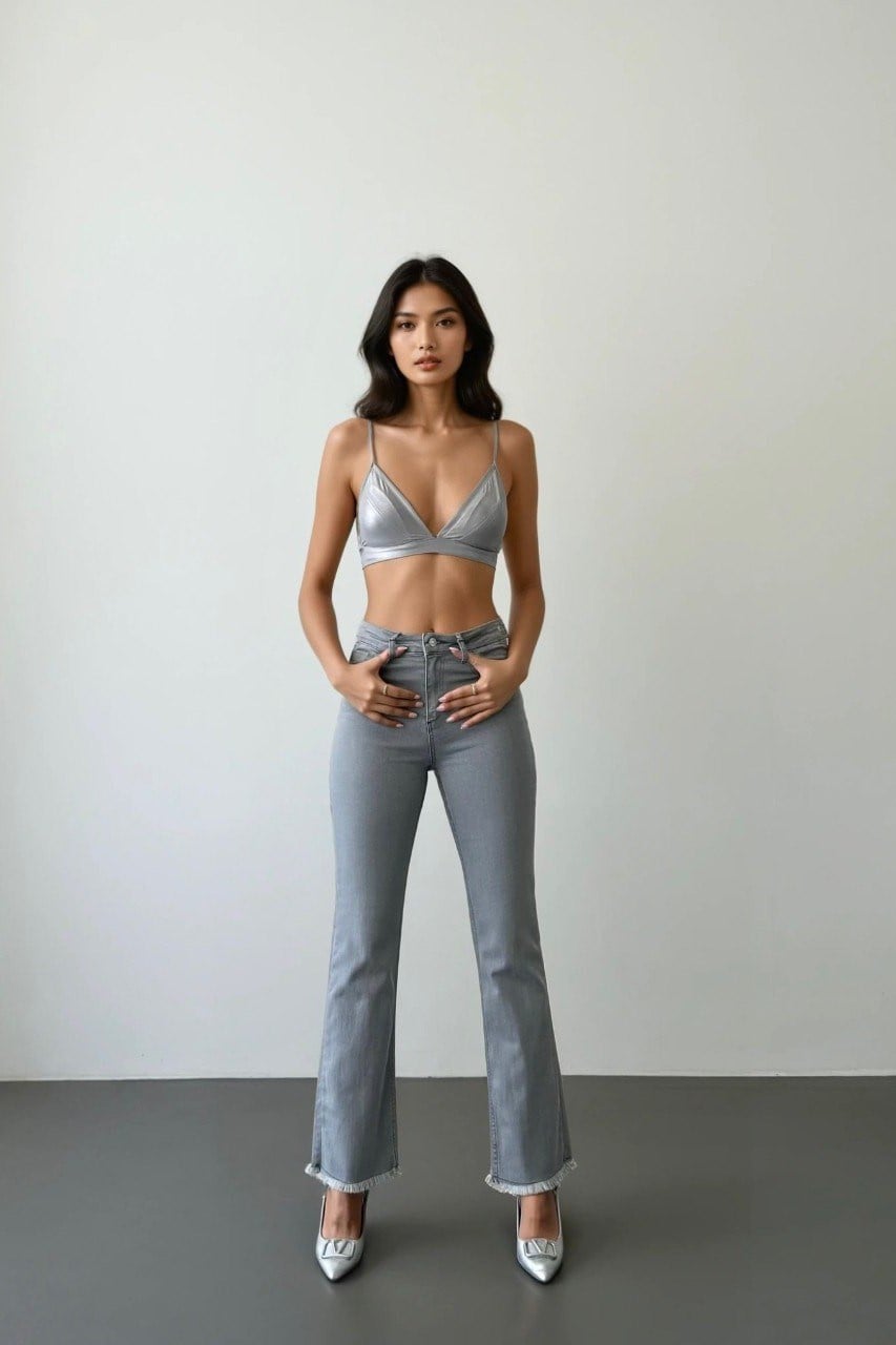 Paçası Püsküllü Yüksek Bel Flare Jean LC7403