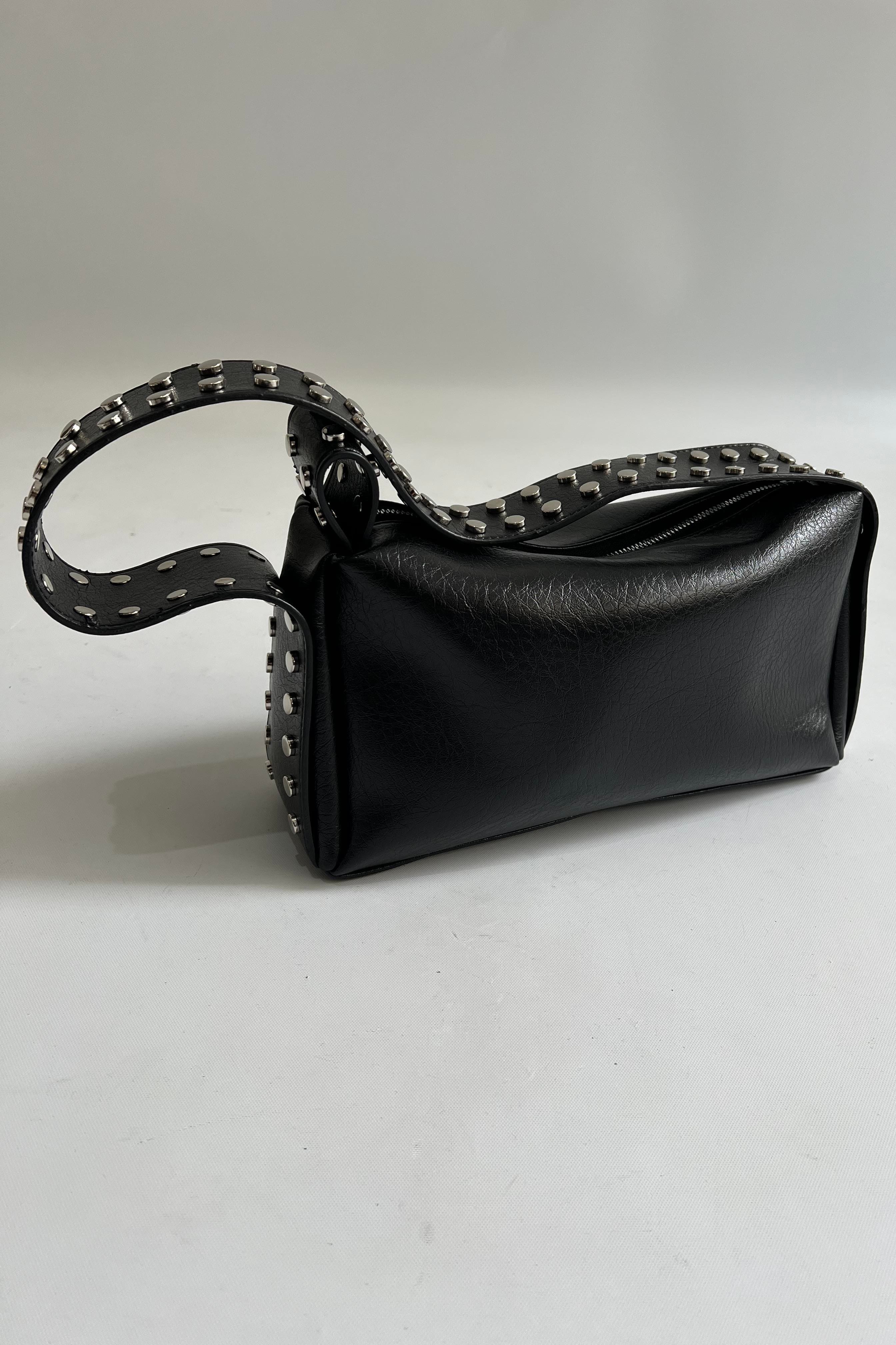 Metal Aksesuarlı Omuz Çantası SD2016