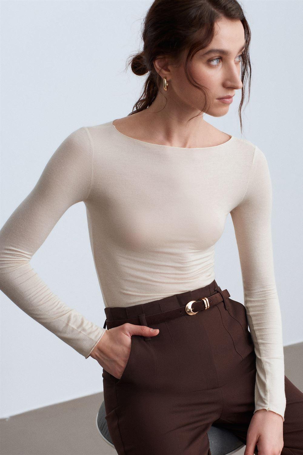 Kayık Yaka Modal Kumaş Transparan Bluz DL32122