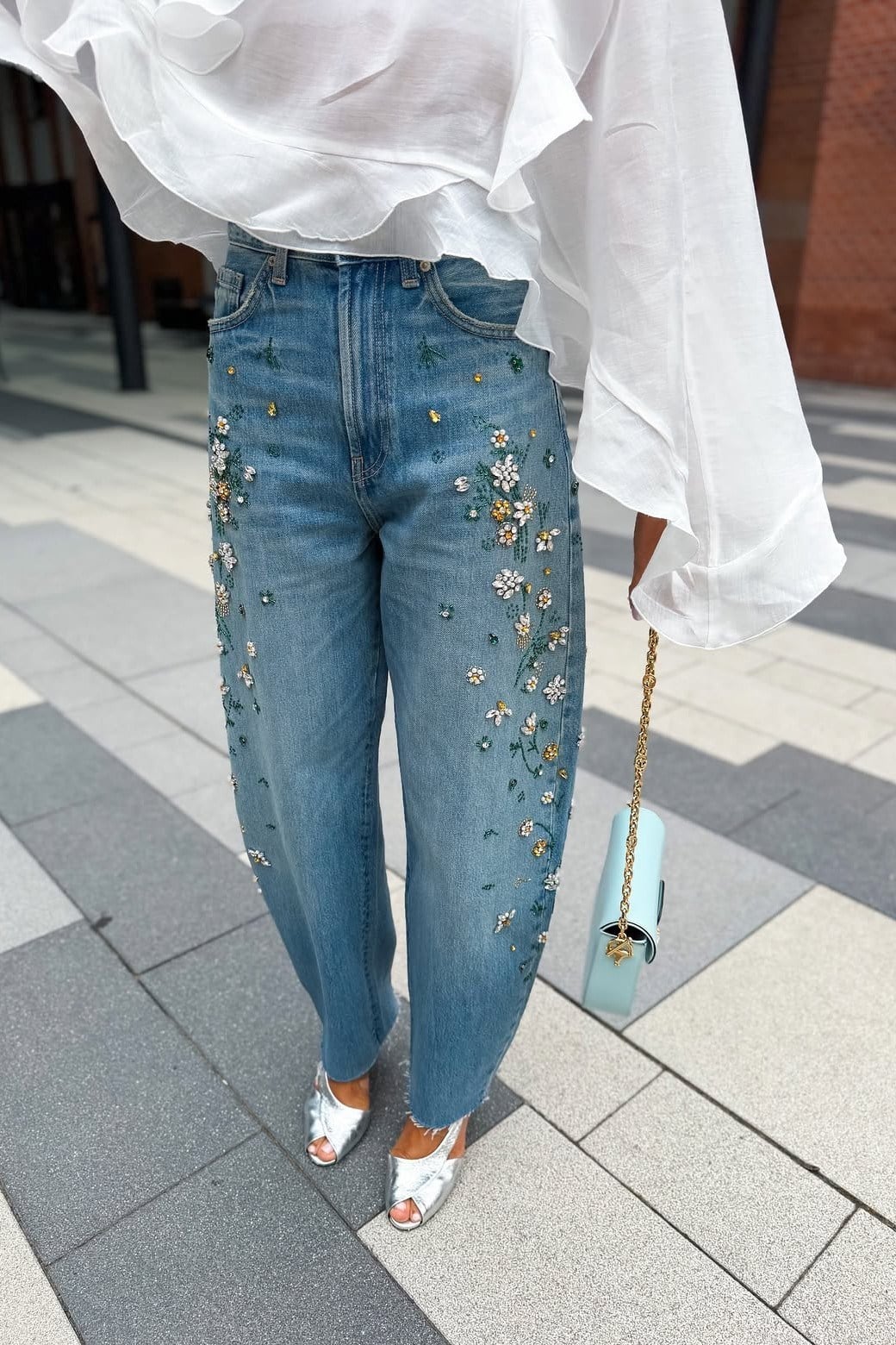 Çiçek Taş İşlemeli Barrel Jean SB0145
