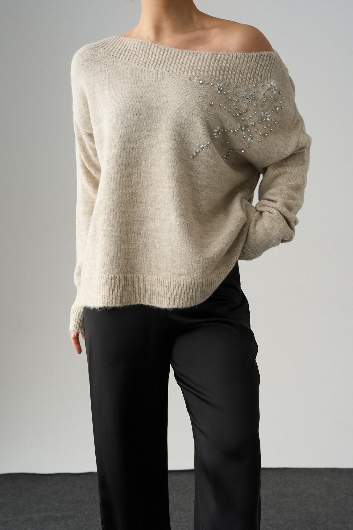 Kayık Yaka Taş Aksesuarlı Kazak QS251189