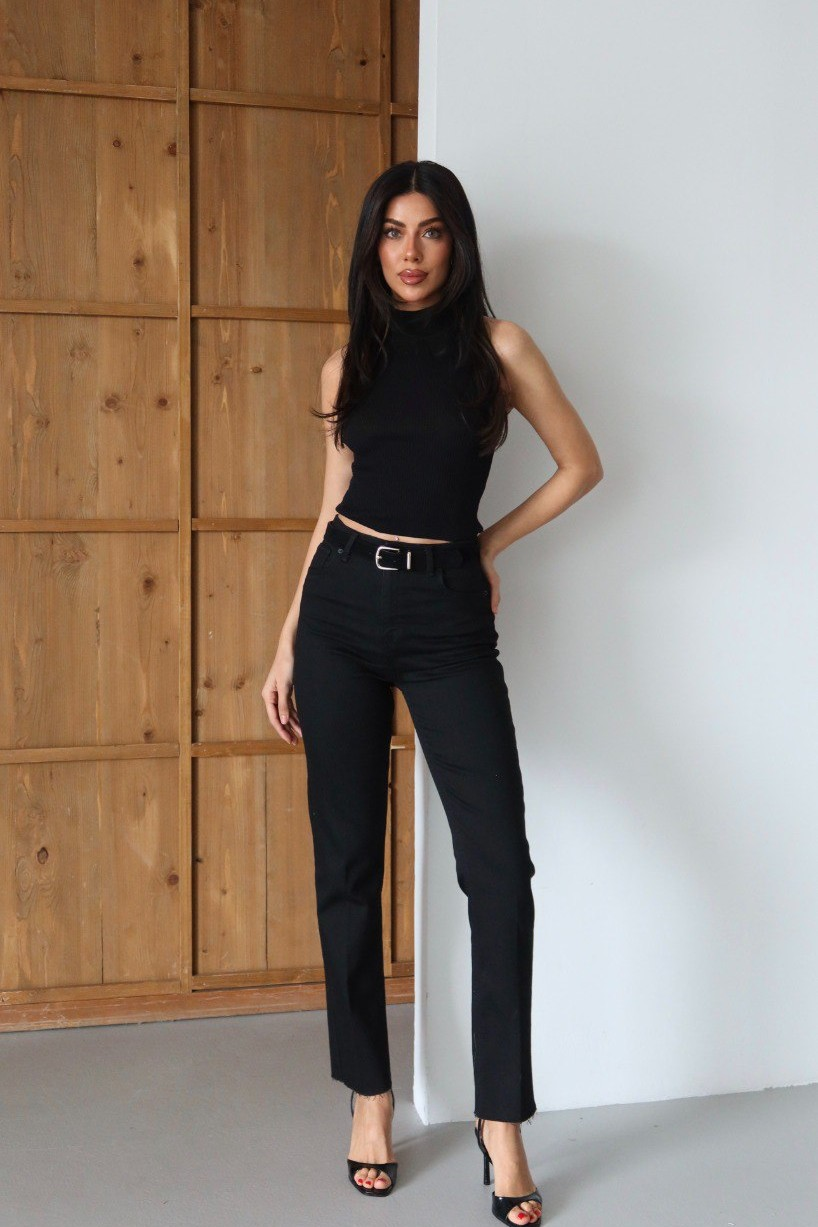 Kemer Detaylı Straight Cut Jean LC7977