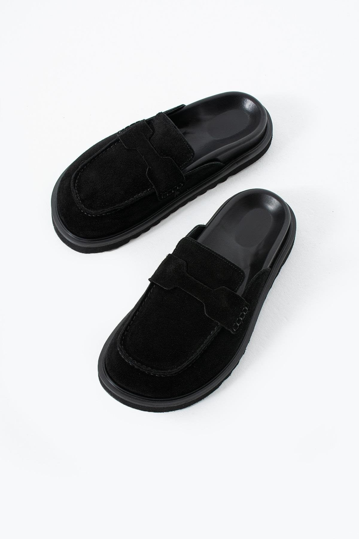 Kemer Aksesuarlı Tırtık Tabanlı Terlik FE23026