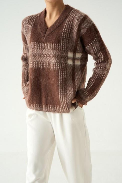 V Yaka Şardonlu Kazak QS251134