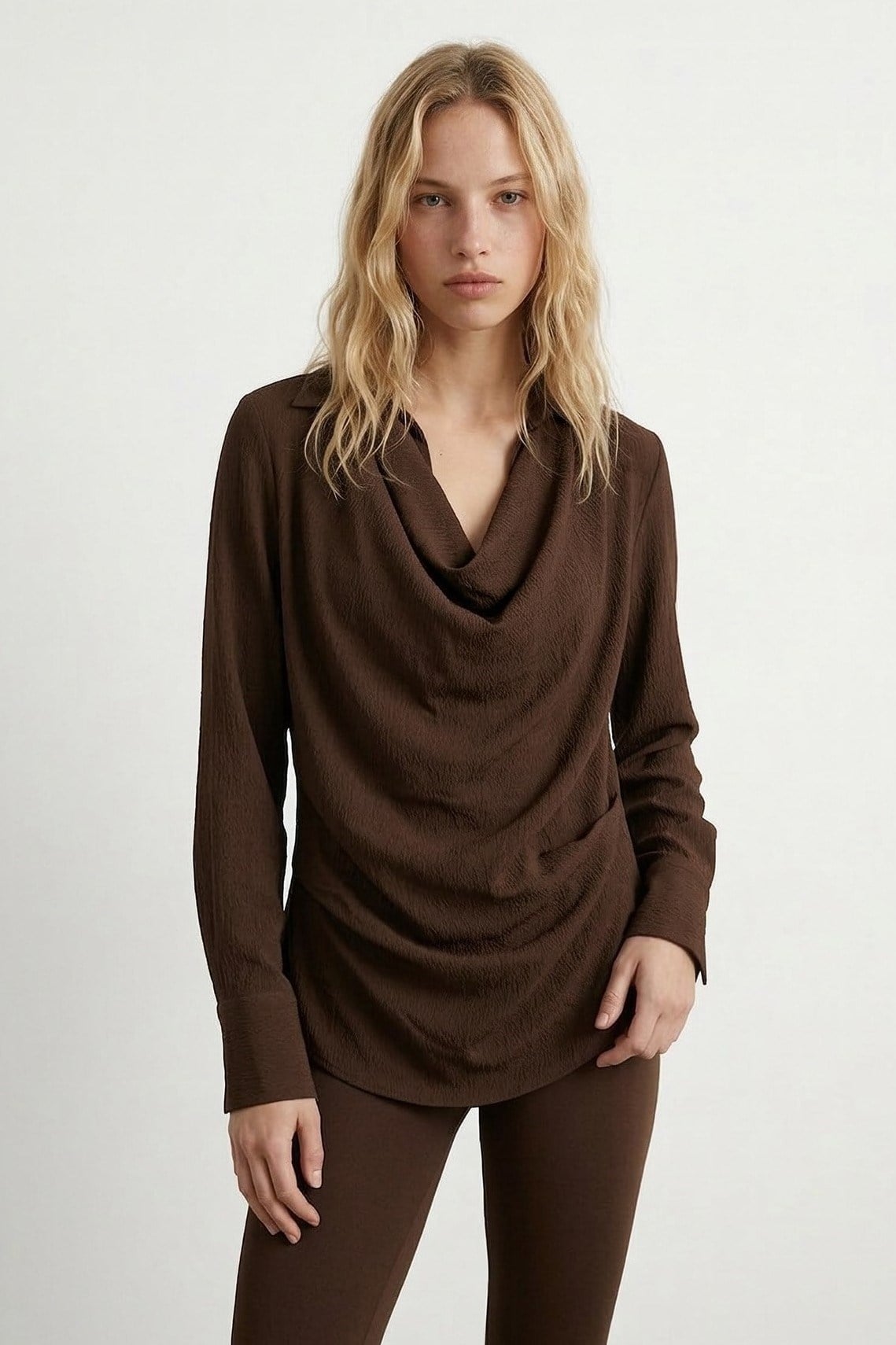 Çizgi Detaylı Önü Drapeli Bluz QZ01799