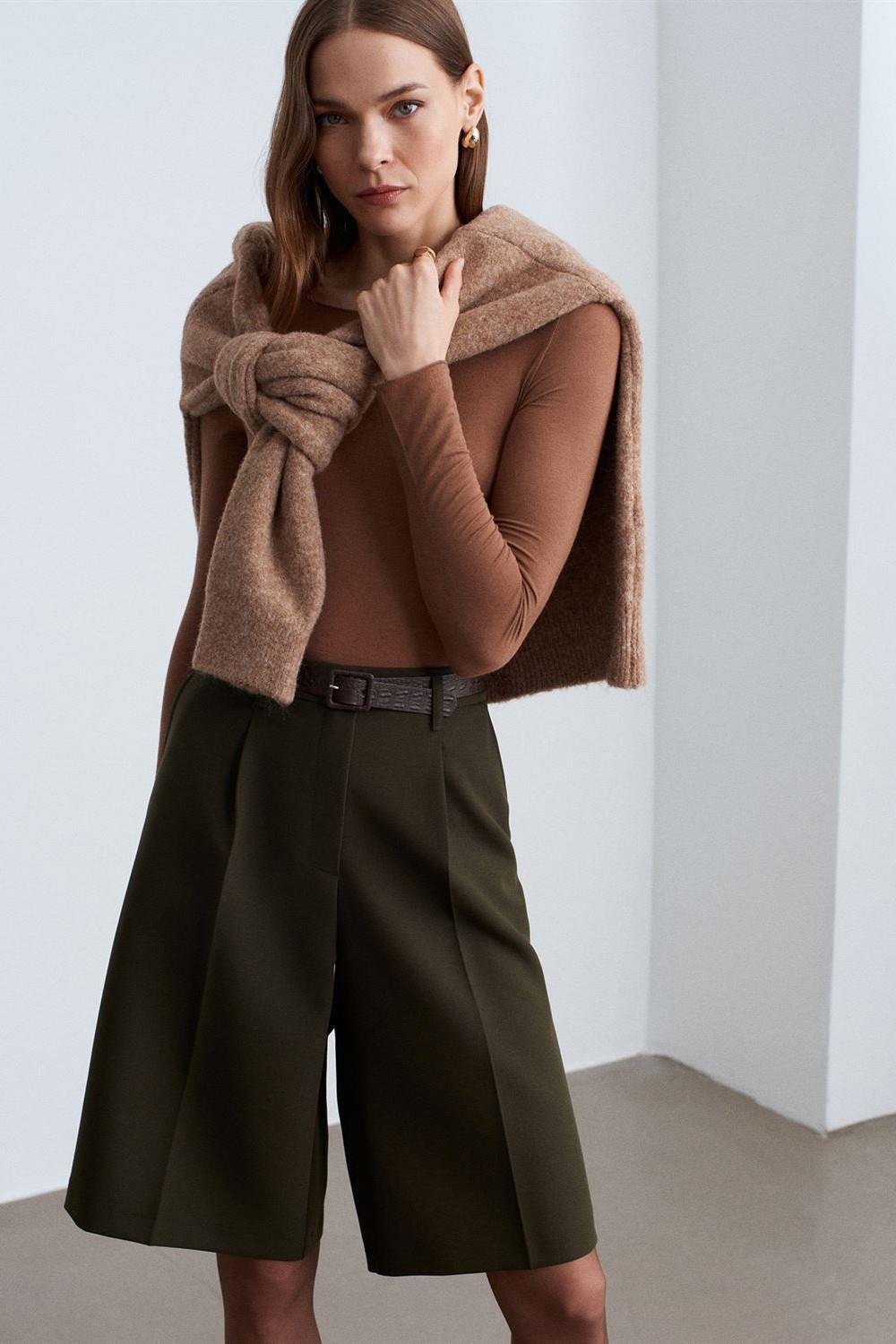 Kemerli Uzun Bermuda Şort DL72233