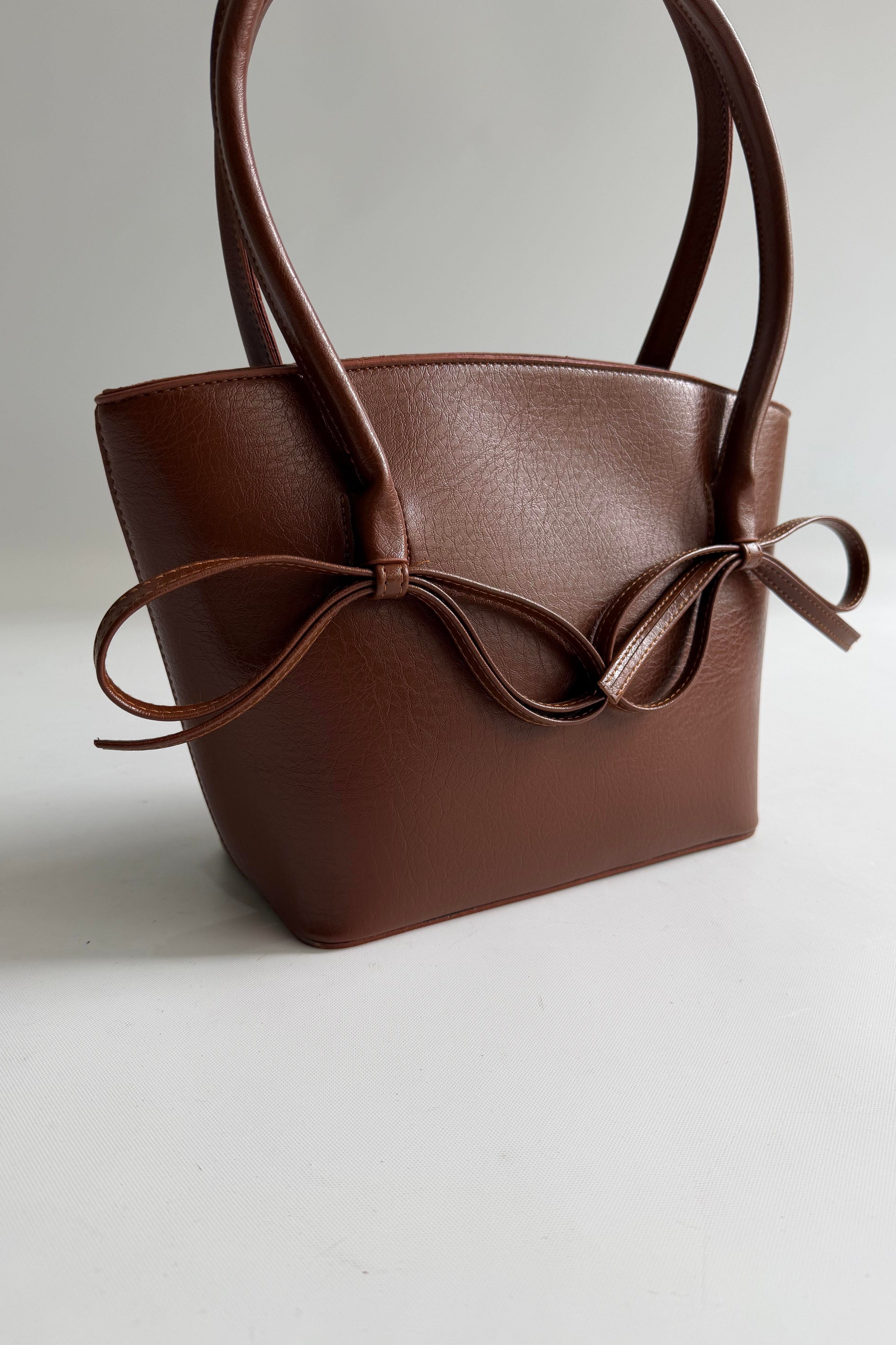 Fiyonk Aksesuarlı Omuz Çantası SD1247