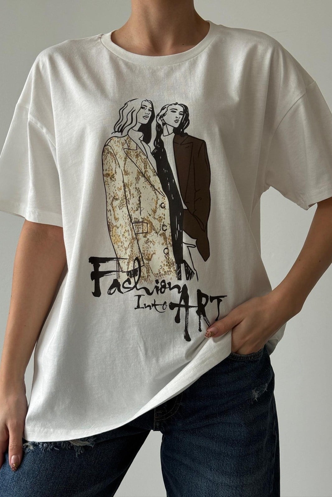 Fashion Into Art Yazı ve Baskı Detaylı T-shirt QZ01822