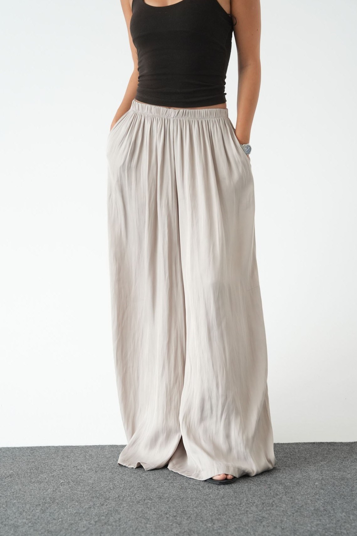Beli Lastikli Dökümlü Saten Pantolon QS261054