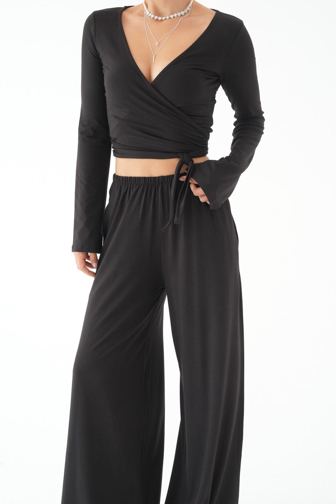Kruvaze Yaka Bağlamalı Bluz Pantolon Takım QS261146