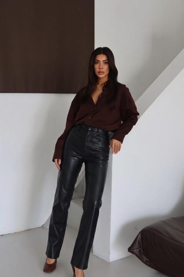 Paçası Lazer Kesim Suni Deri Pantolon LC7822