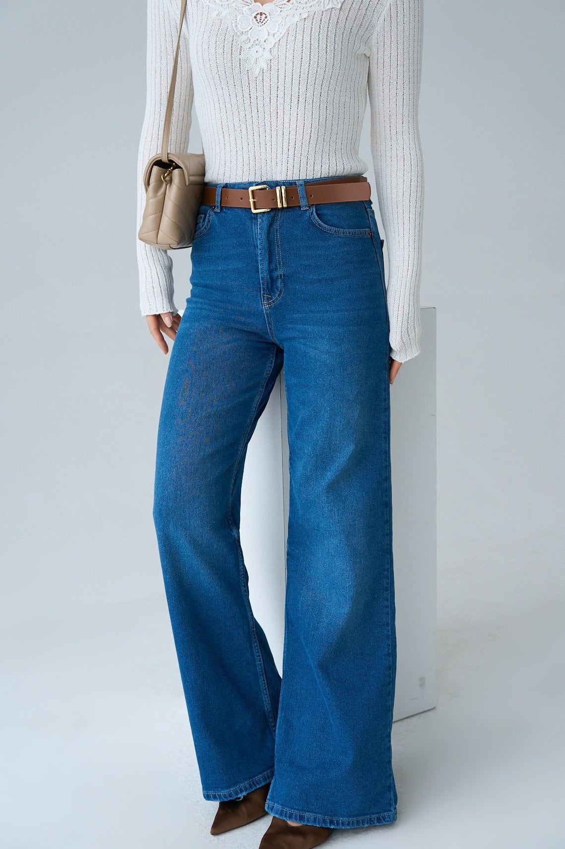 Kemer Detaylı Wide Leg Jean QS251021