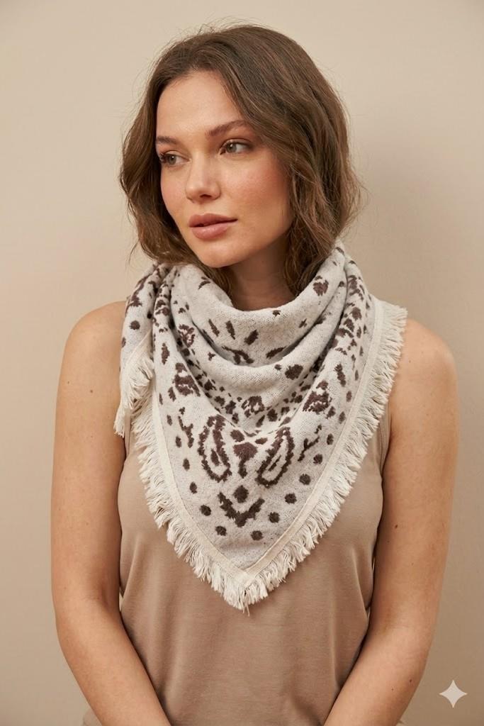 Desenli Yumuşak Dokulu Küçük Boy Şal QS261001