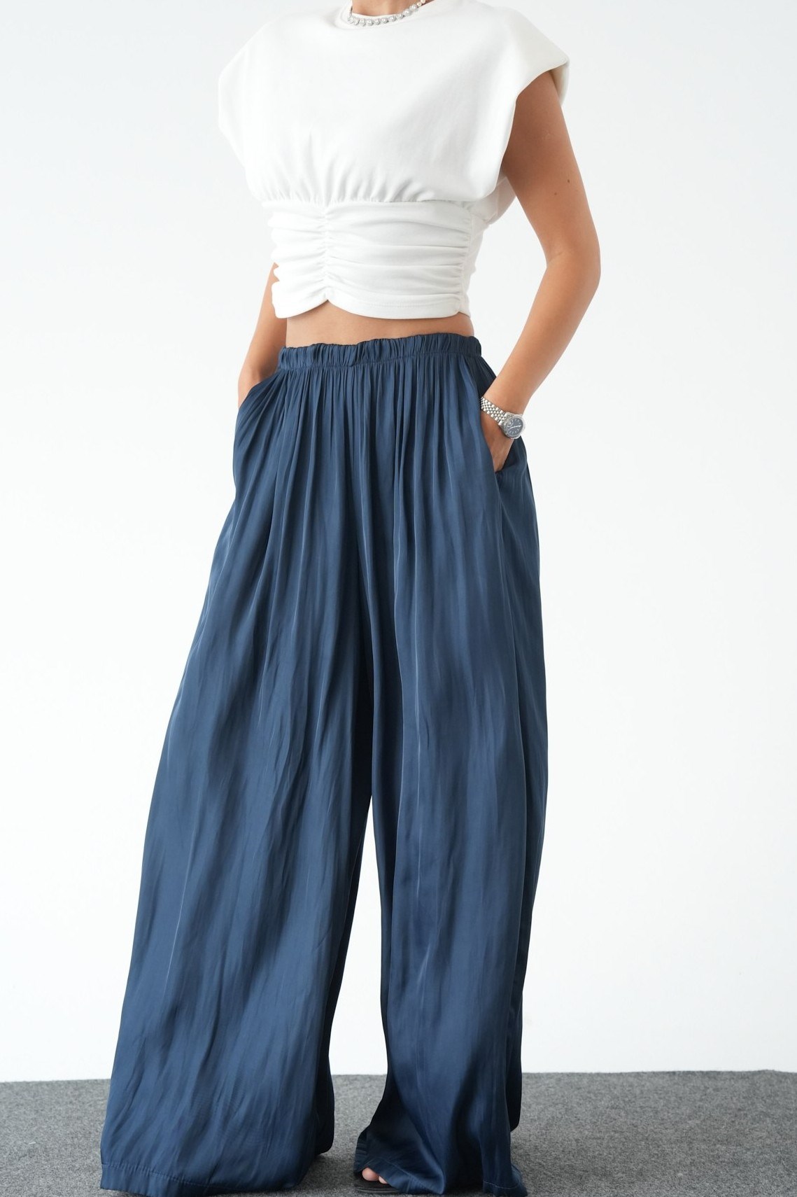 Beli Lastikli Dökümlü Saten Pantolon QS261054