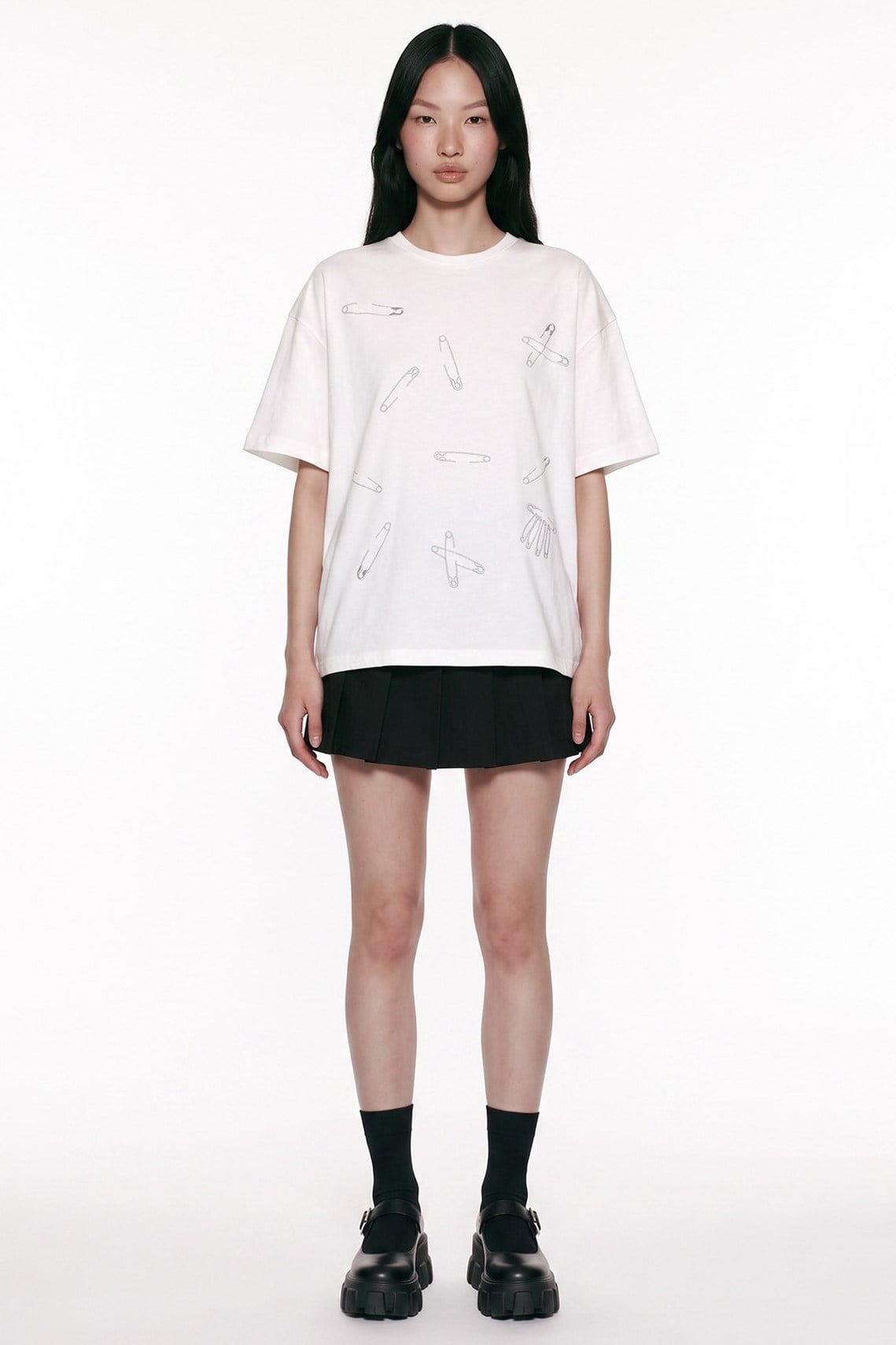 İğne Nakışlı Bisiklet Yaka T-shirt QZ02524