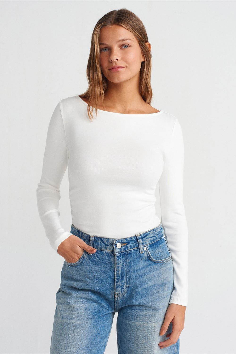 Büzgülü Kayık Yaka Top DL31401